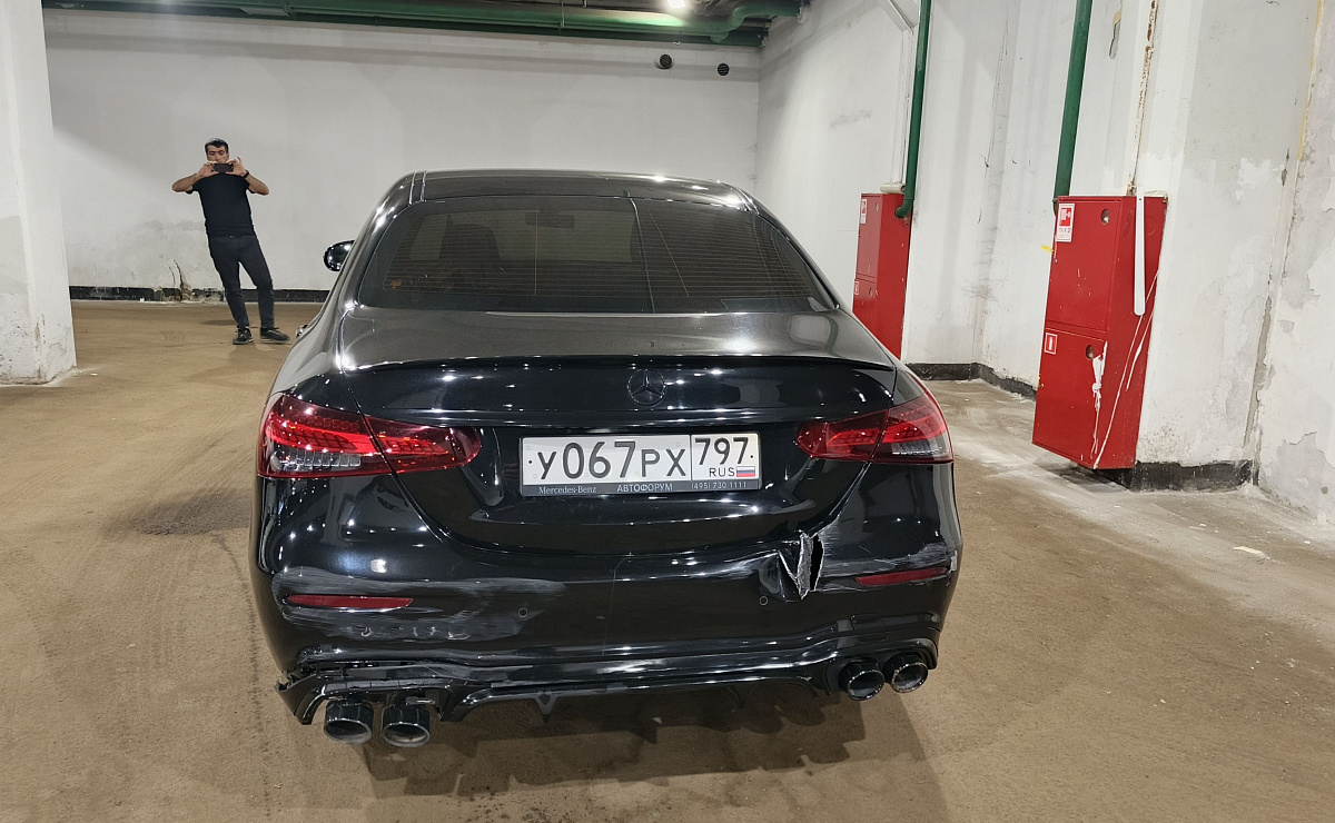 MERCEDES-BENZ E-Class