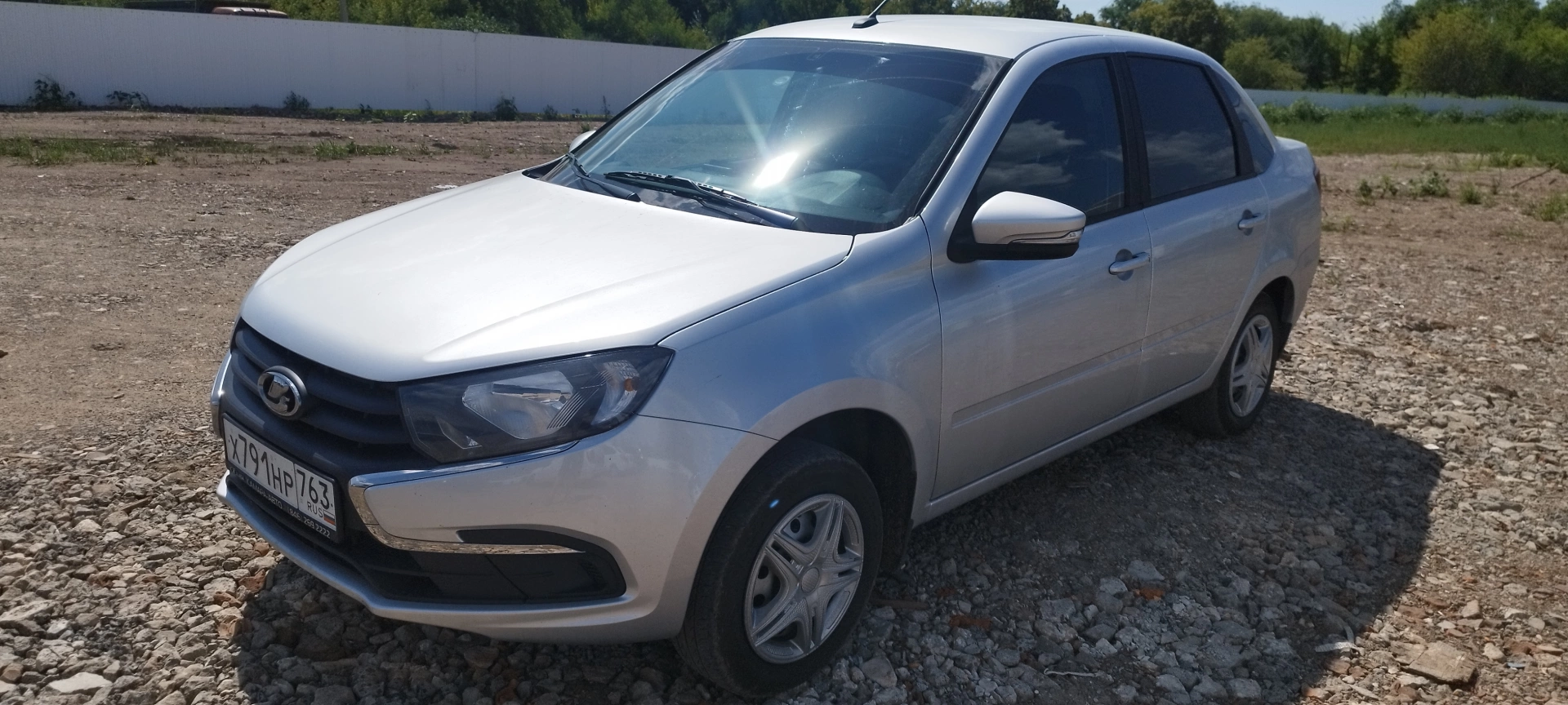 Lada Granta - фото 2