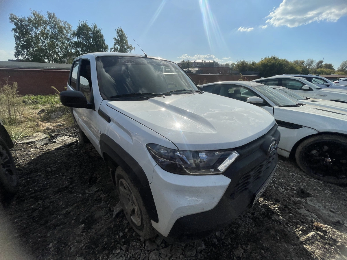 Lada Niva - фото 1