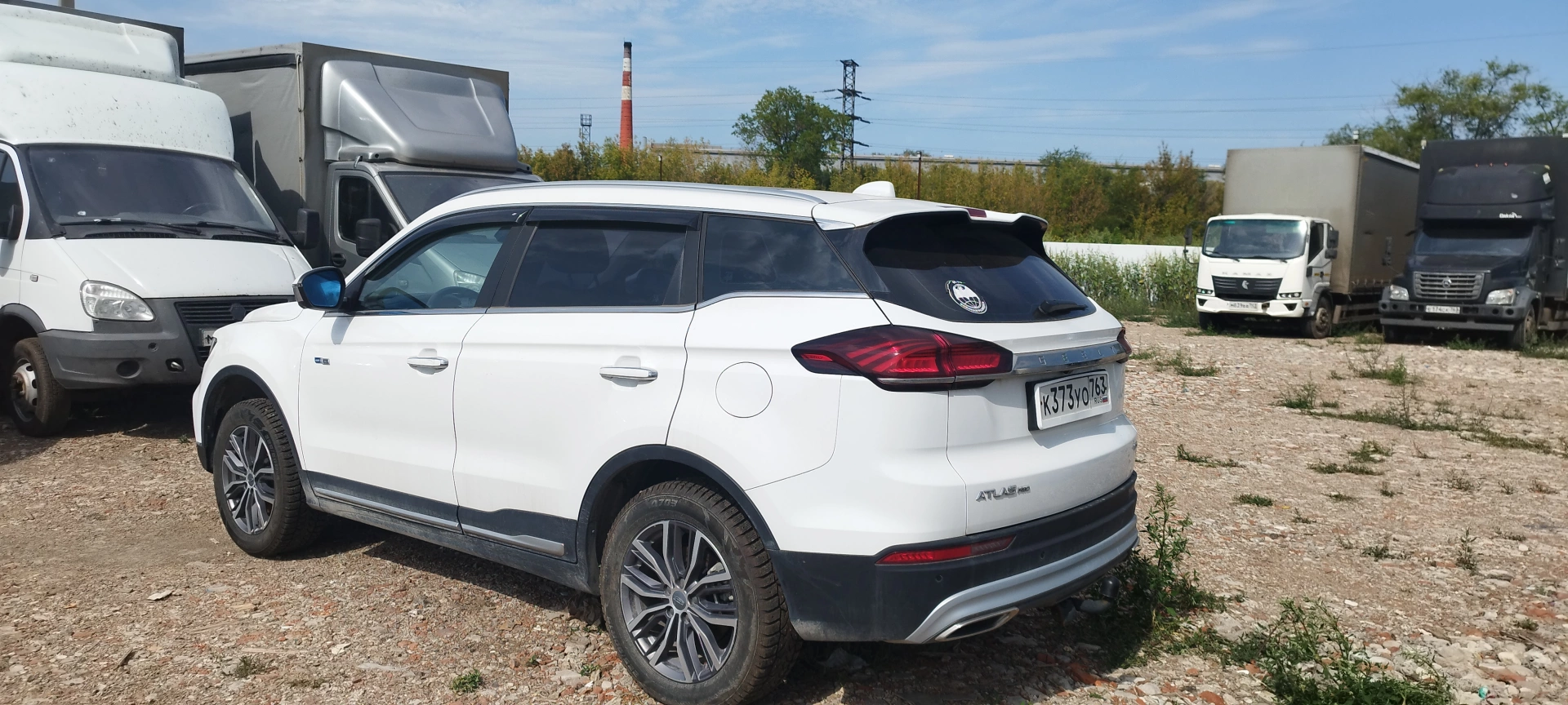 Geely Atlas Pro - фото 4