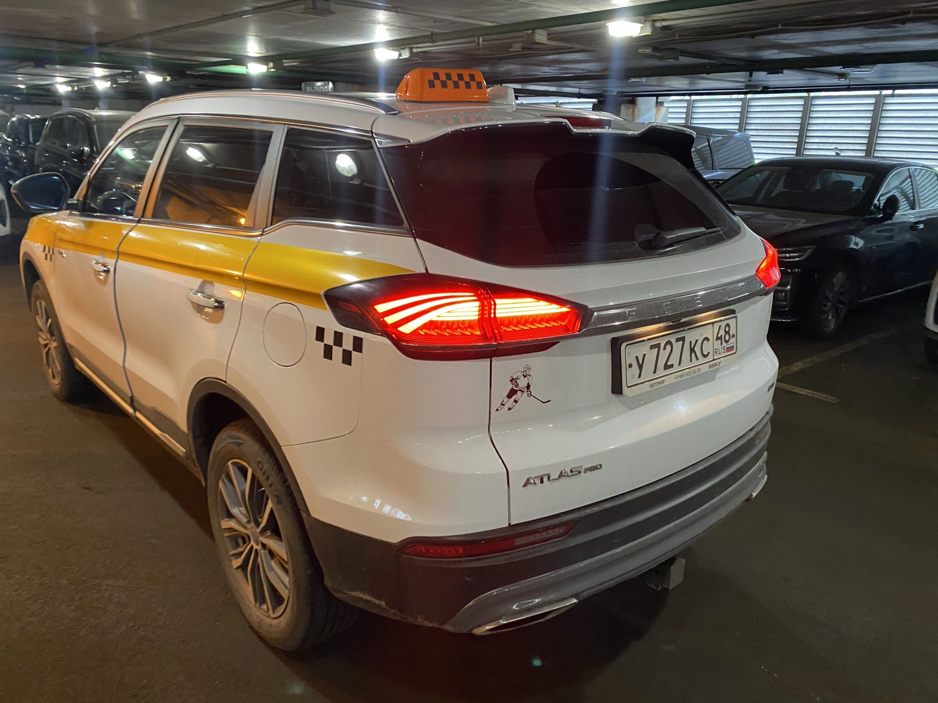 Geely Atlas Pro - фото 4