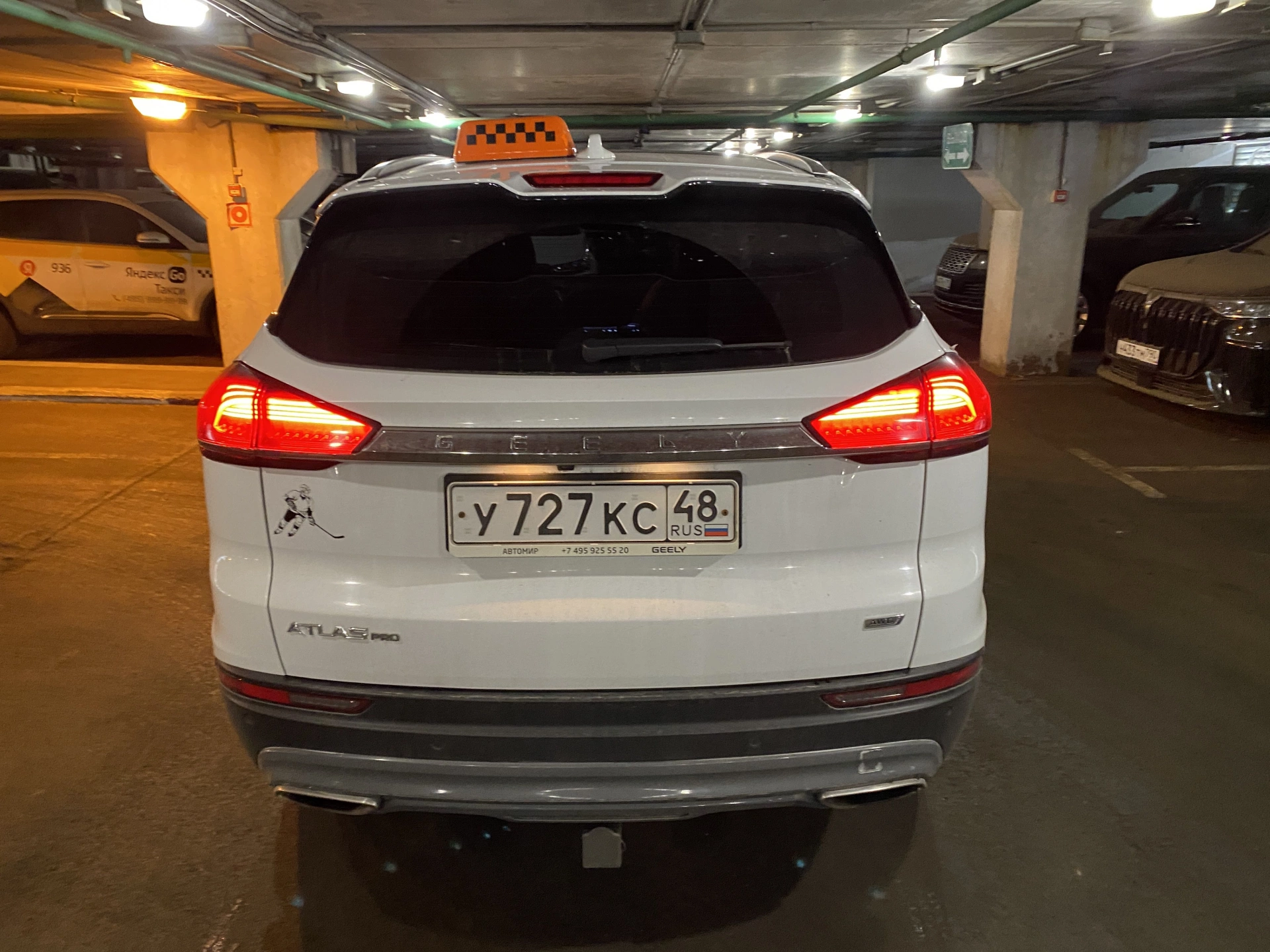 Geely Atlas Pro - фото 5
