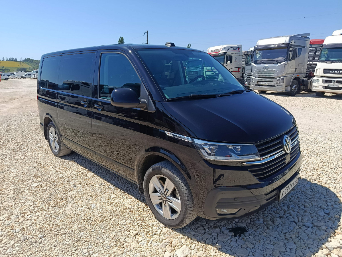 Volkswagen Multivan - фото 1