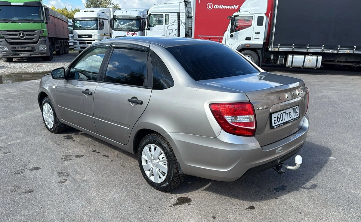 LADA Granta Седан