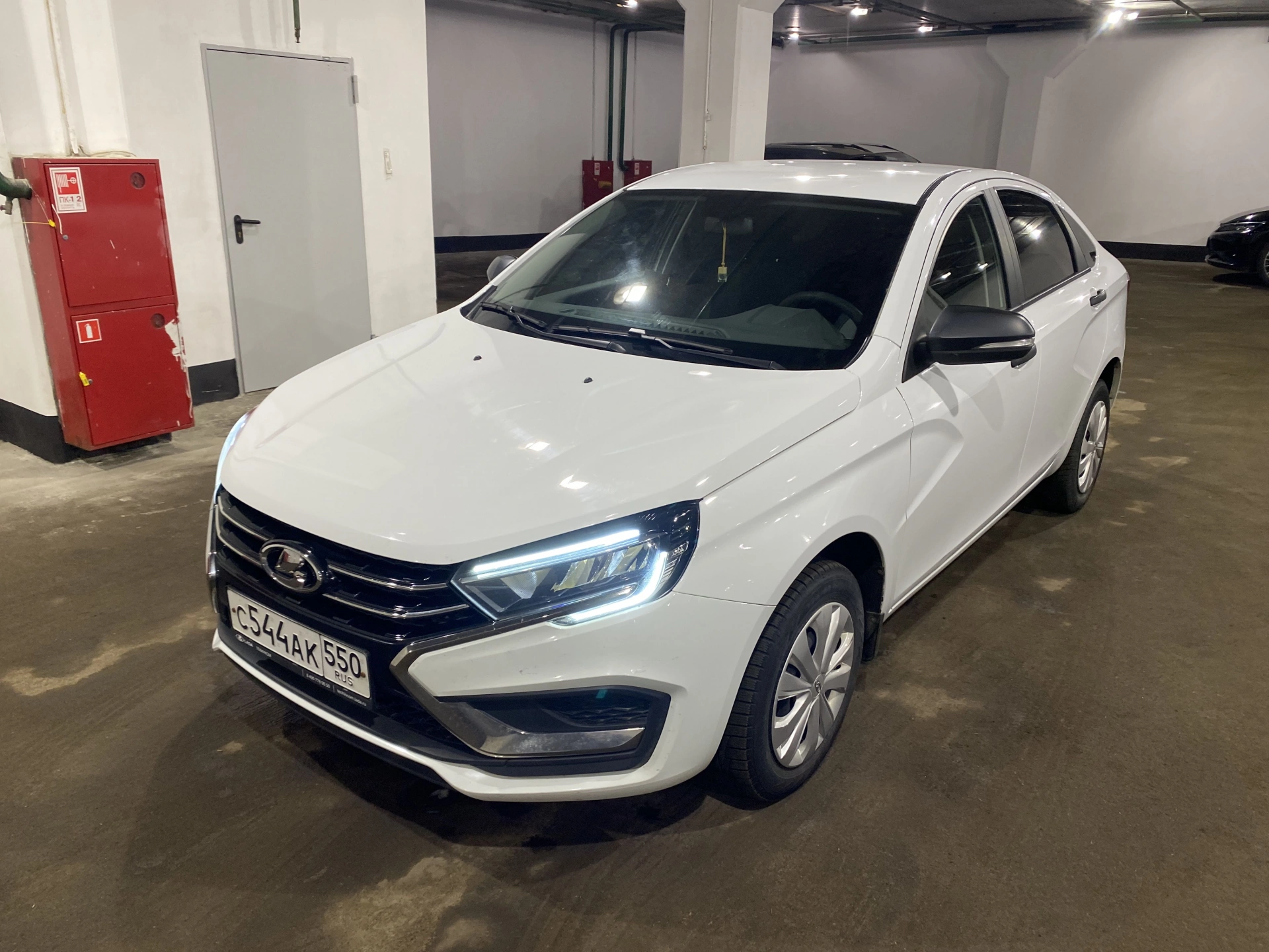 Lada Vesta - фото 3