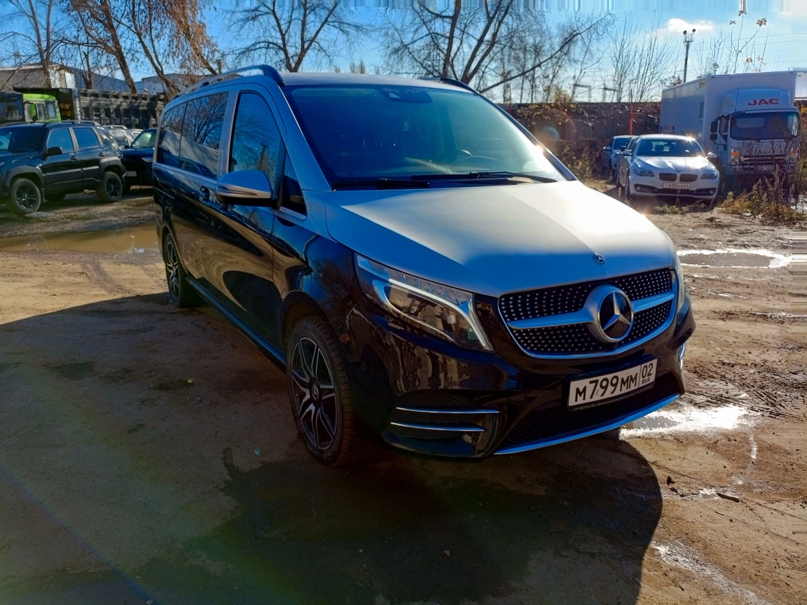 Mercedes-Benz V-class - фото 1