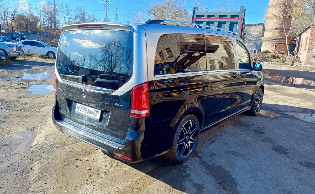 MERCEDES-BENZ V-Class