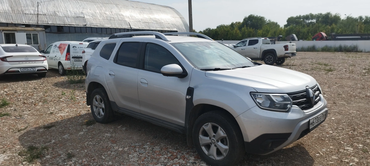 RENAULT Duster