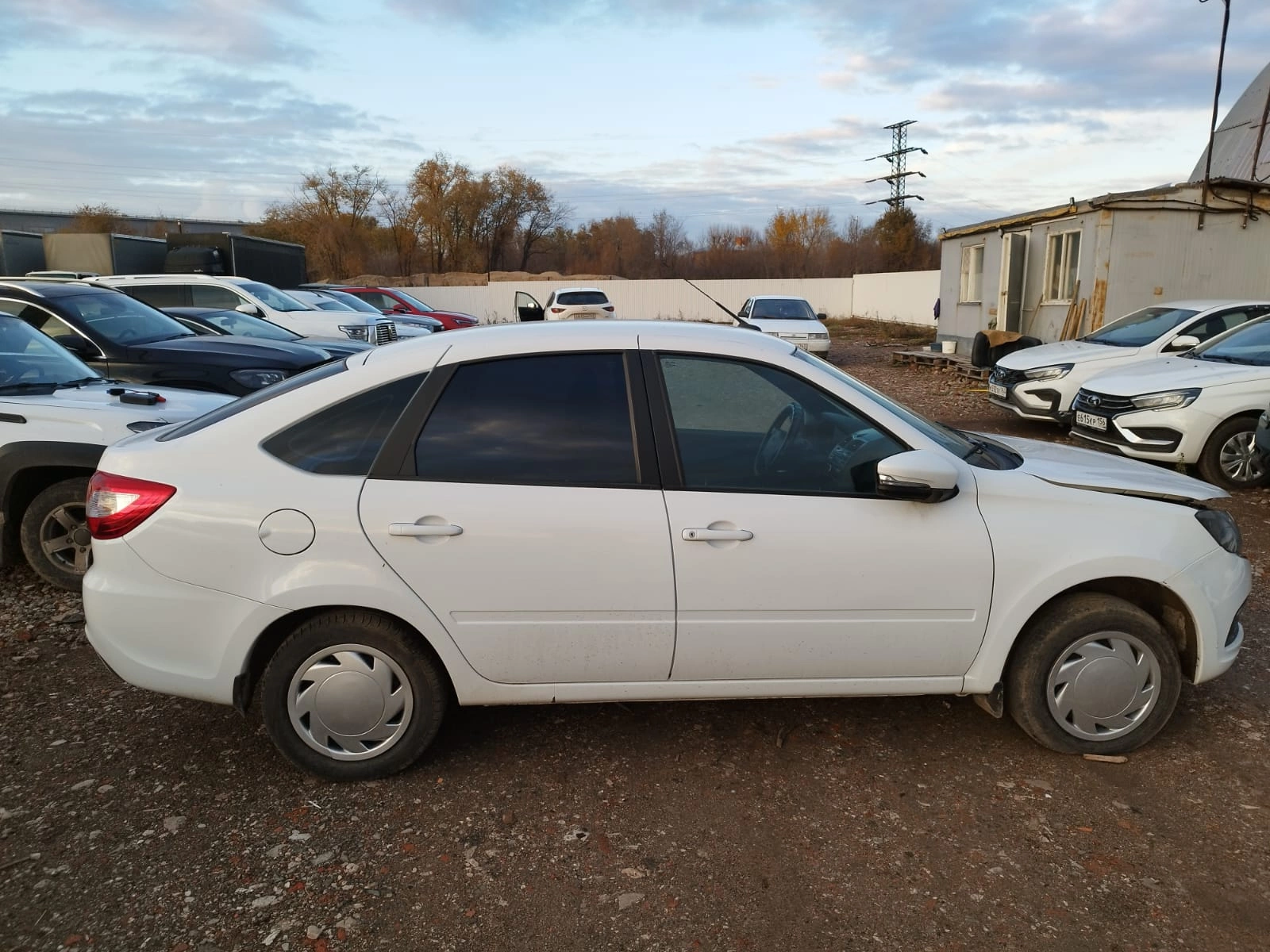 Lada Granta - фото 5