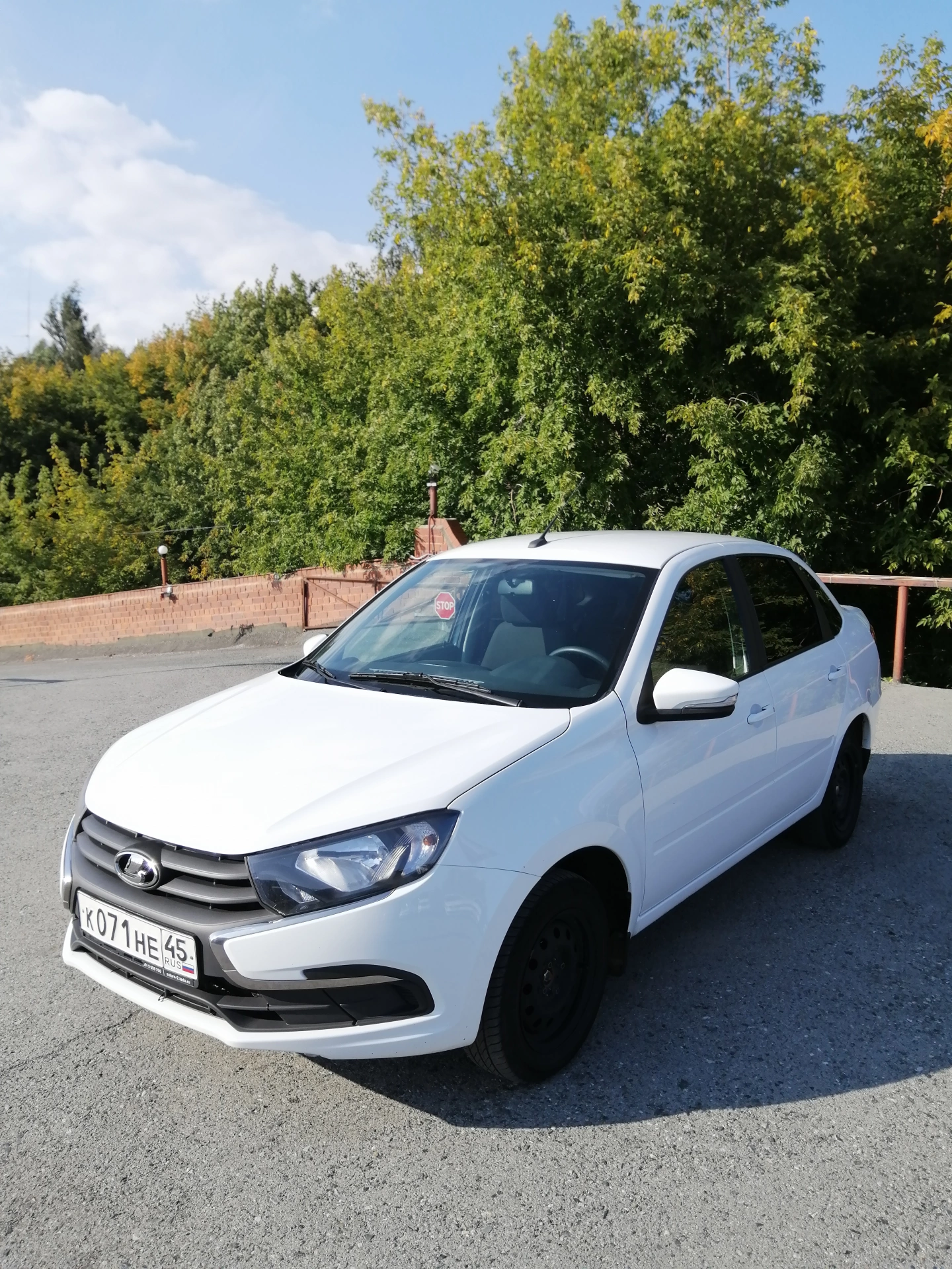 Lada Granta - фото 3