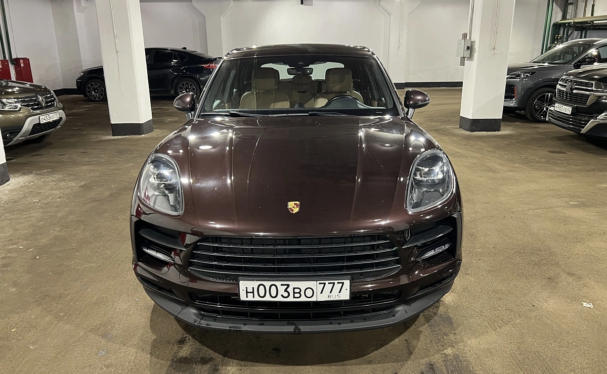 PORSCHE Macan