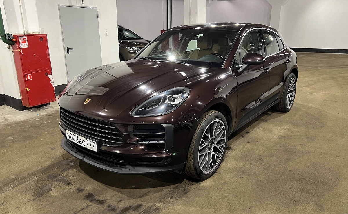 PORSCHE Macan