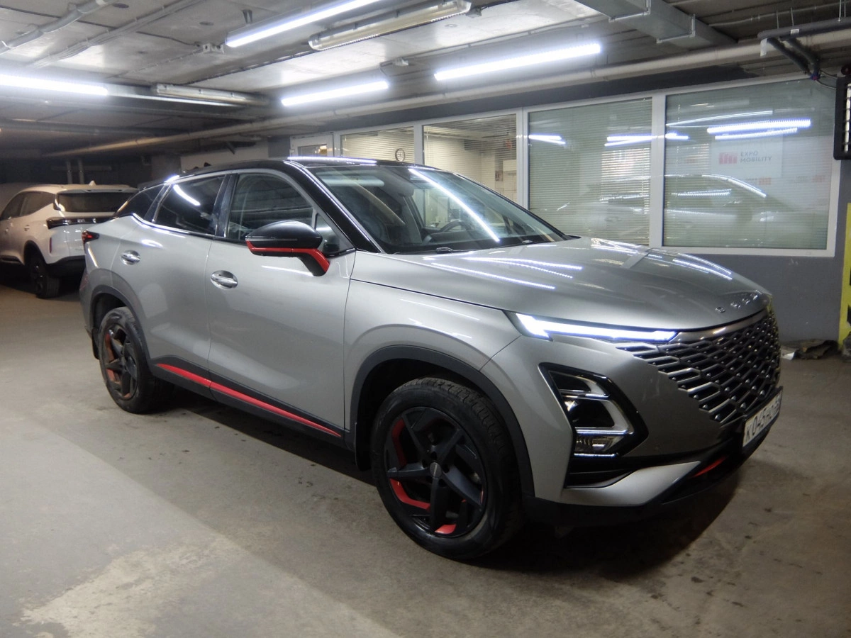 OMODA C5 - фото 1