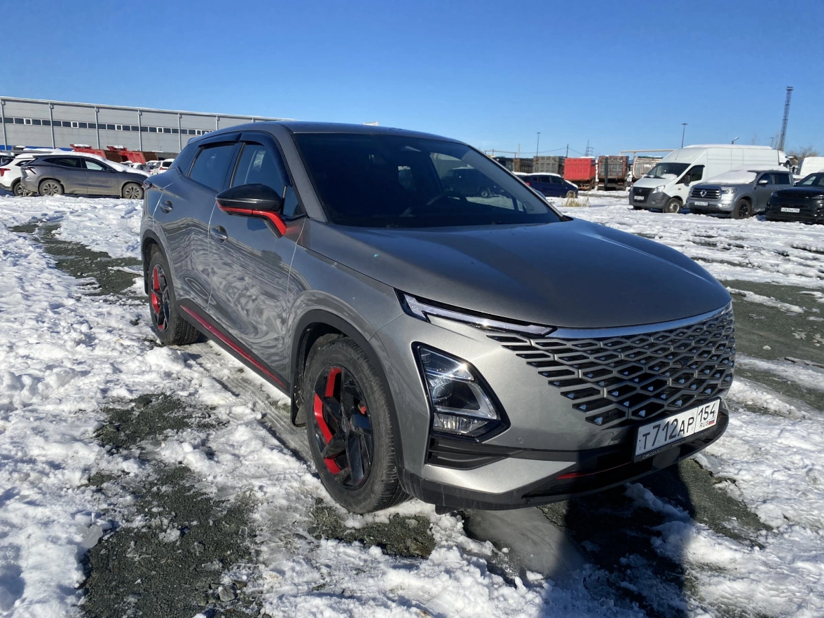 OMODA C5 - фото 1