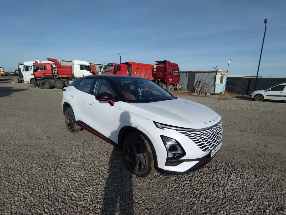 OMODA C5 - фото 1