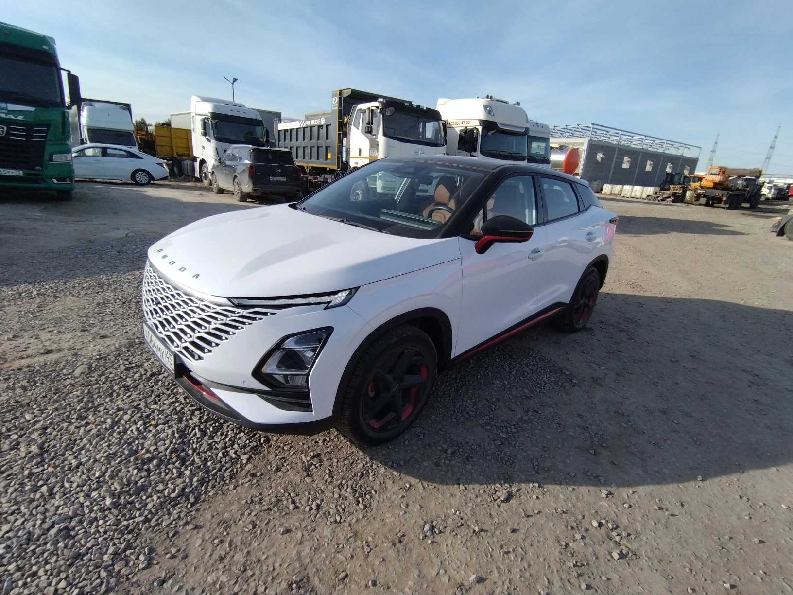 OMODA C5 - фото 3