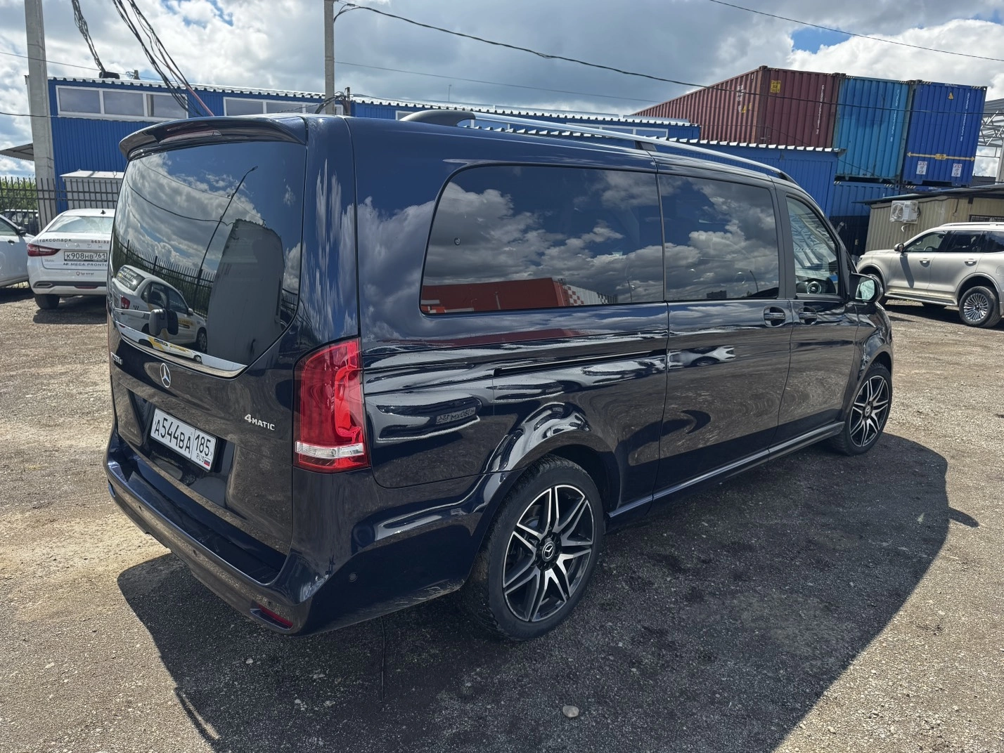 Mercedes-Benz V-class - фото 5