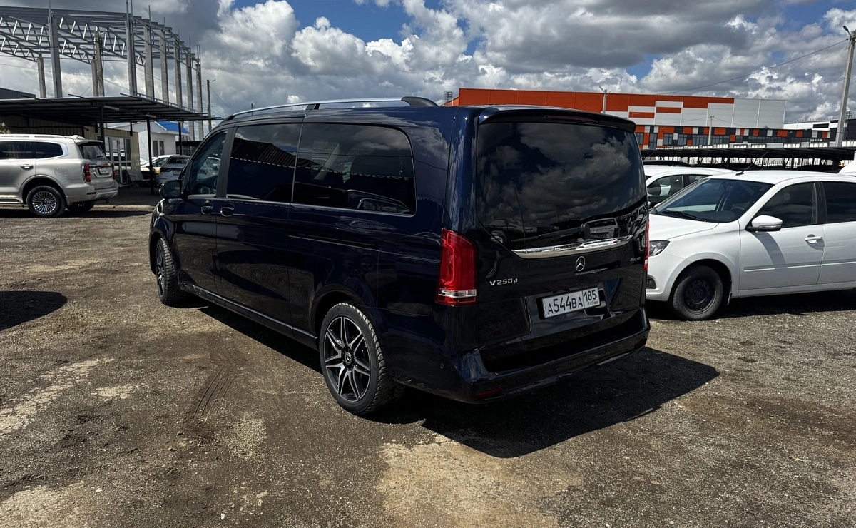 MERCEDES-BENZ V-Class