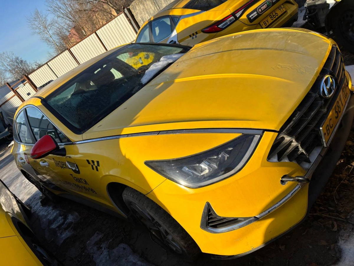 Hyundai Sonata - фото 1