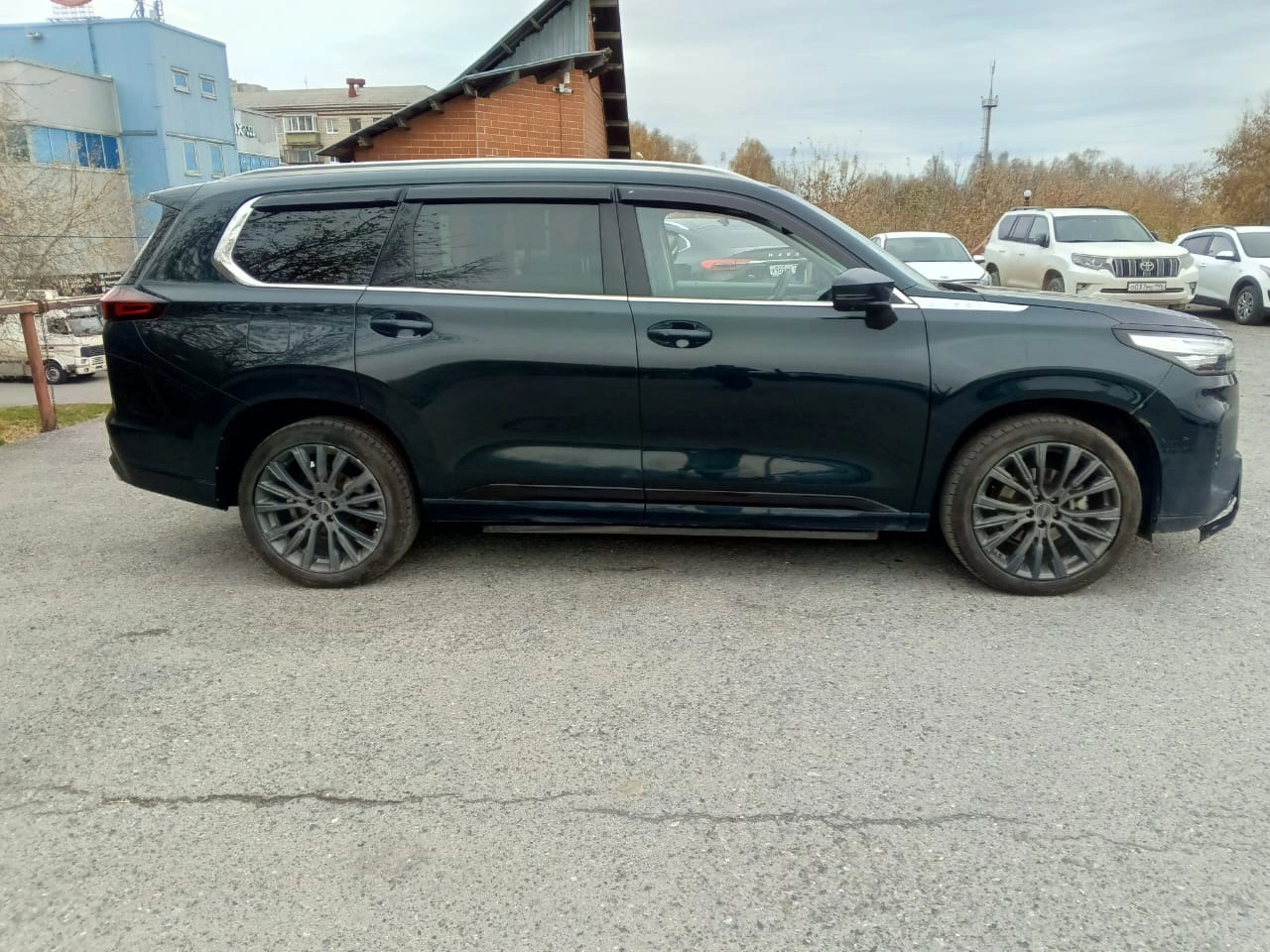 EXEED VX - фото 5