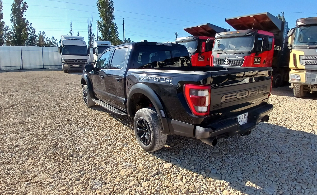 FORD F-150