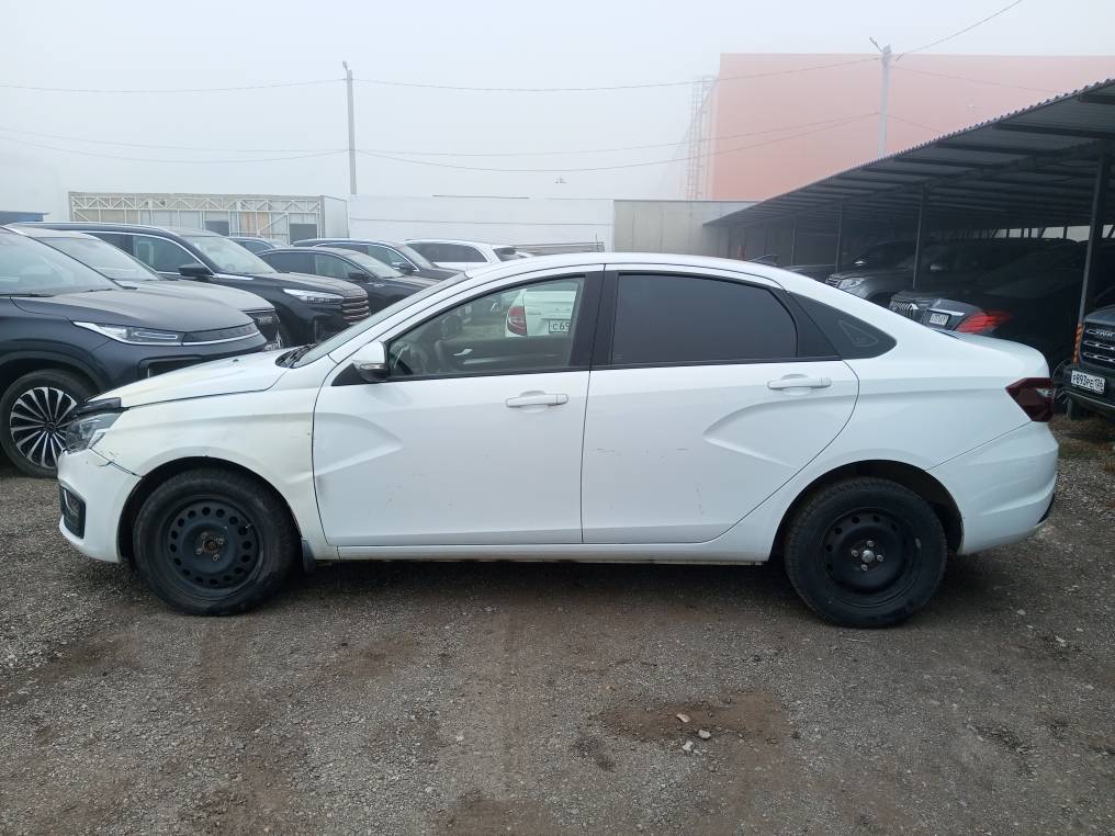 Lada Vesta - фото 4