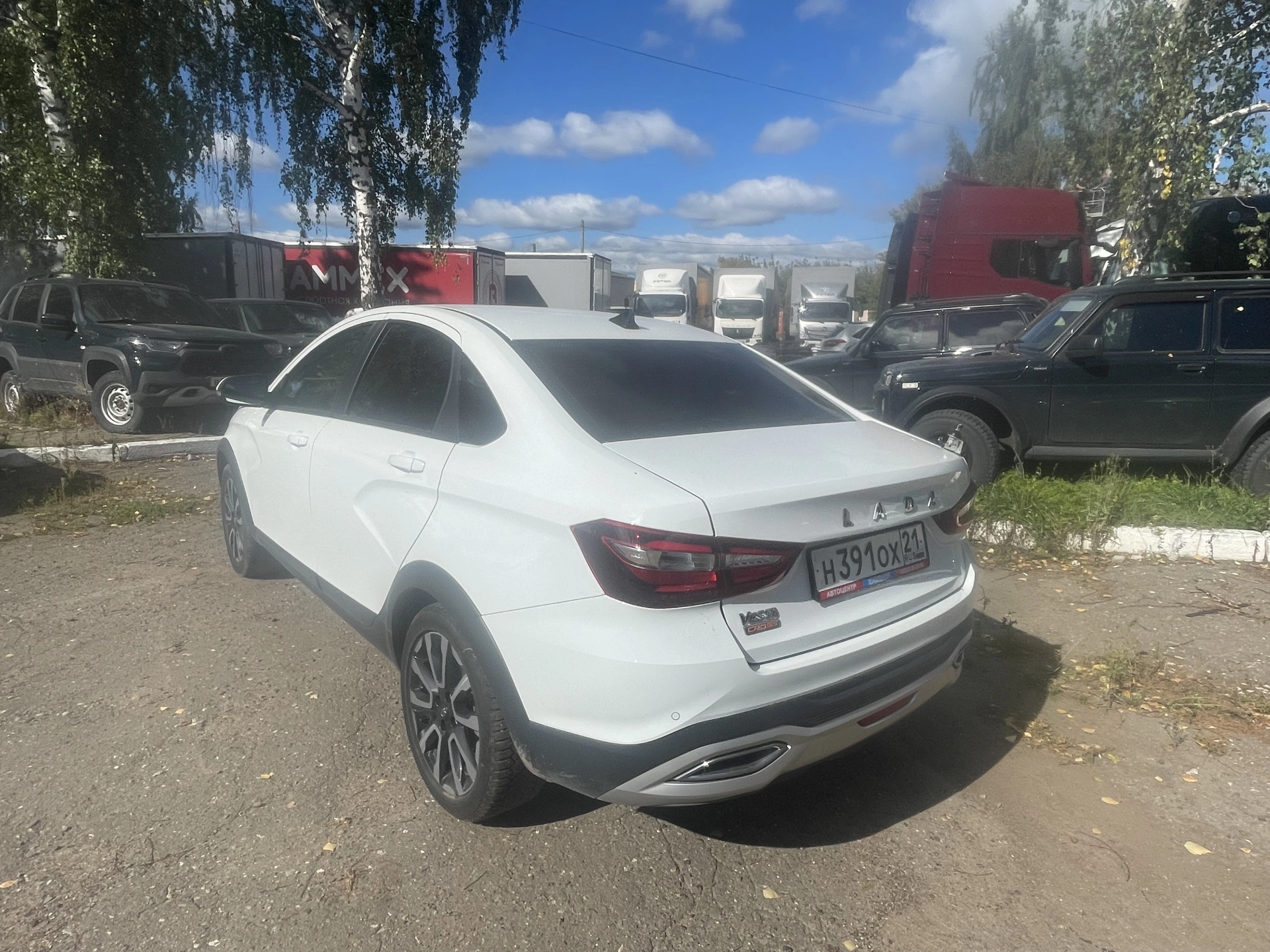 Lada Vesta седан - фото 5