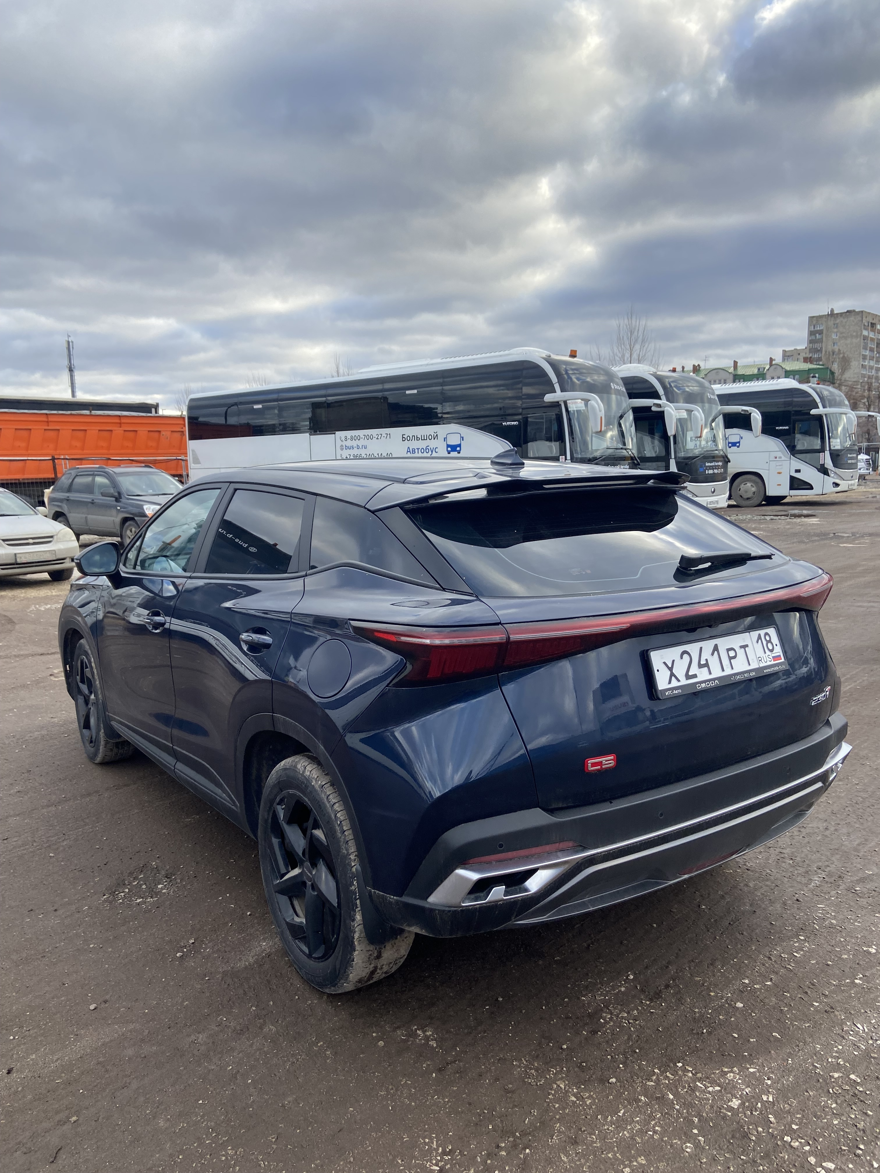 OMODA C5 - фото 5