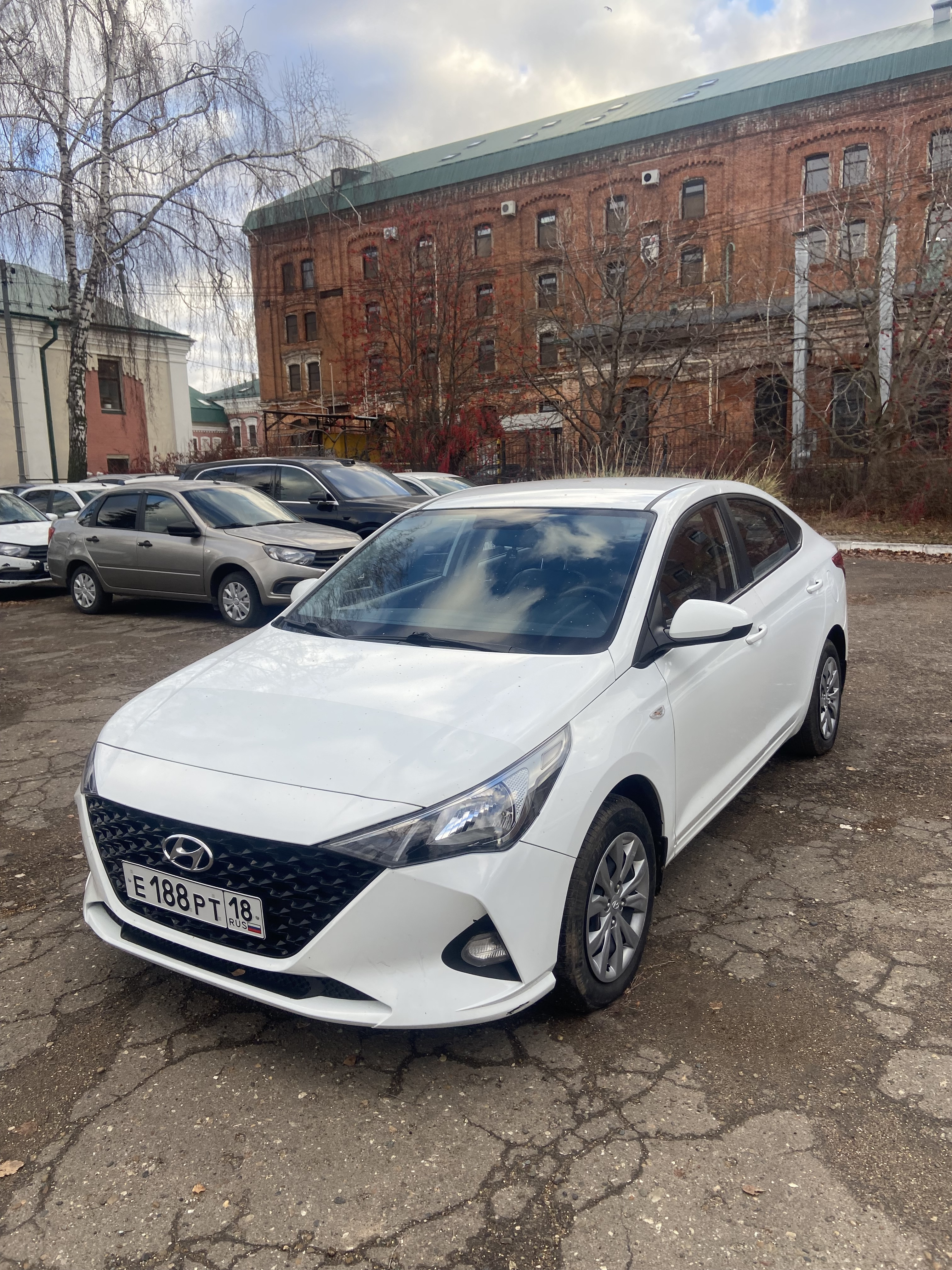 Hyundai Solaris - фото 4