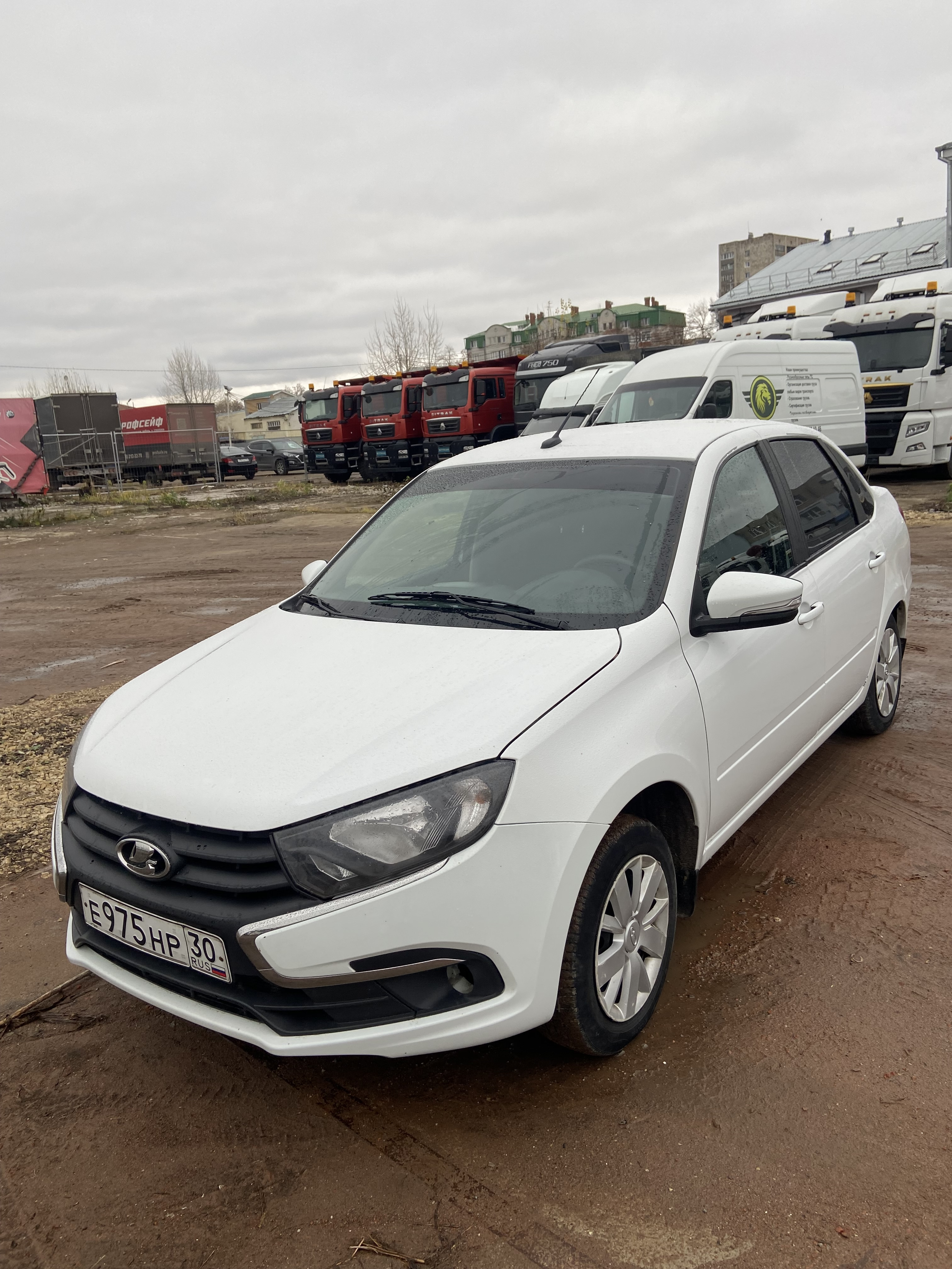 Lada Granta - фото 2