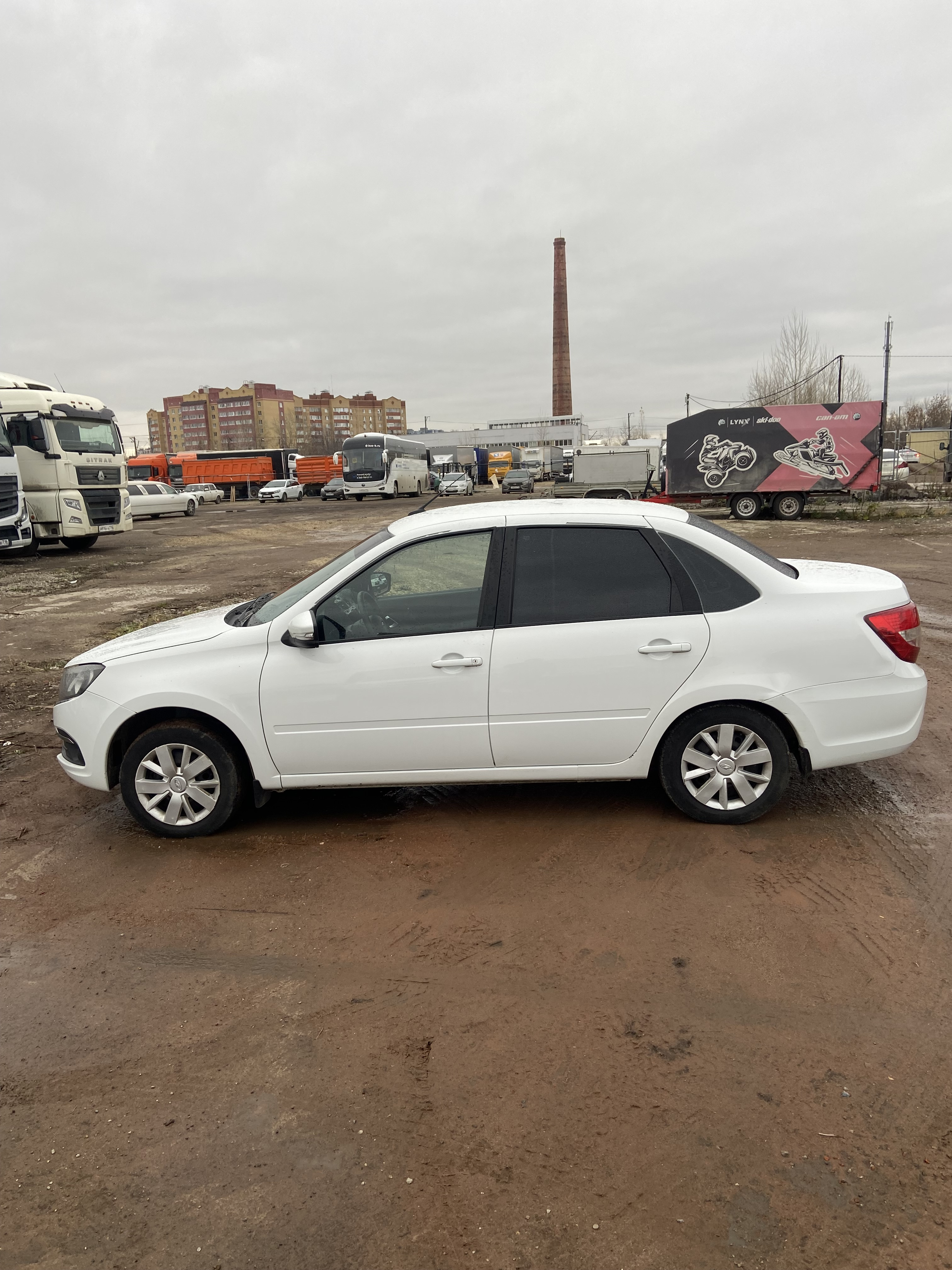 Lada Granta - фото 3