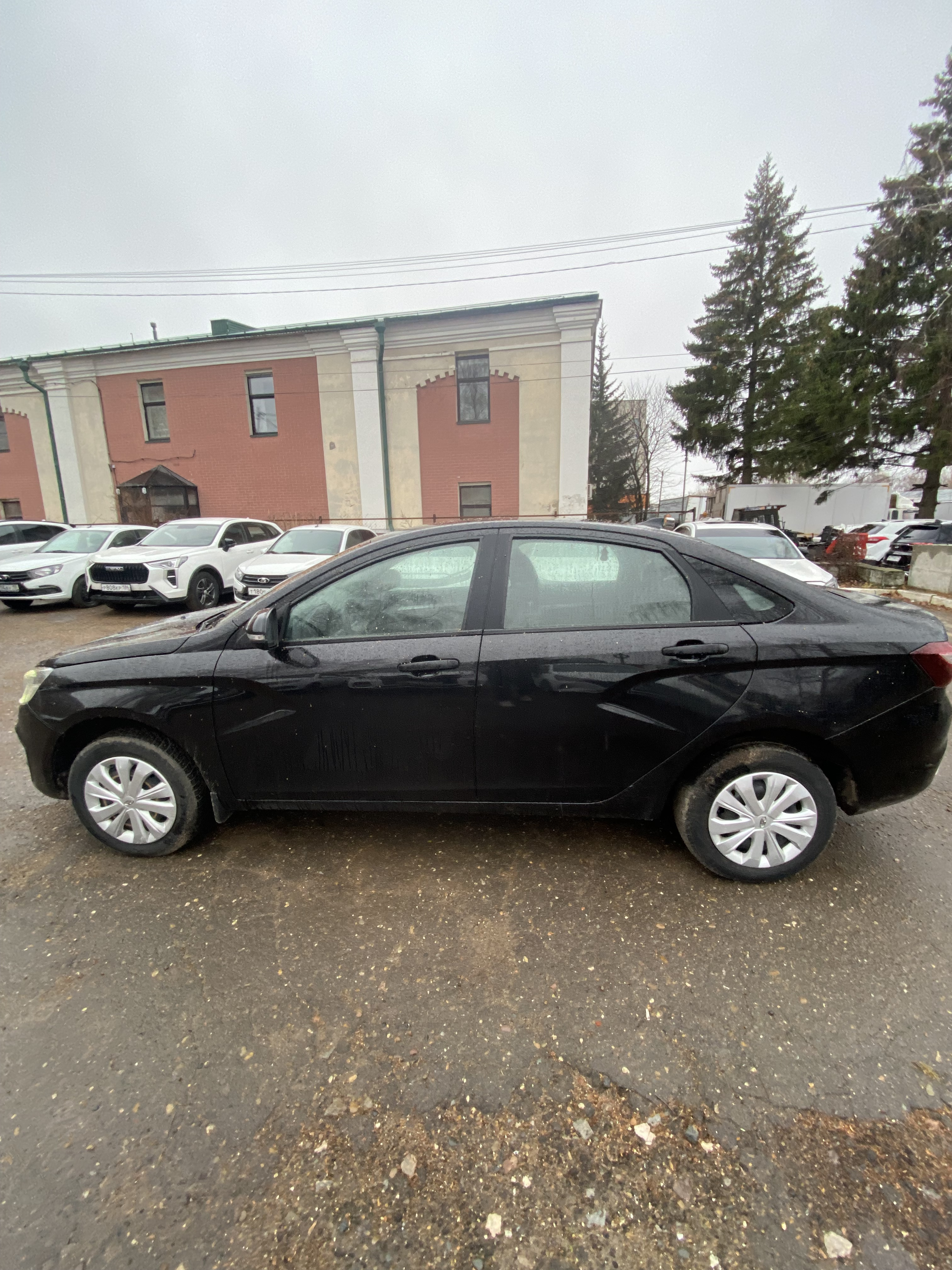 Lada Vesta - фото 4
