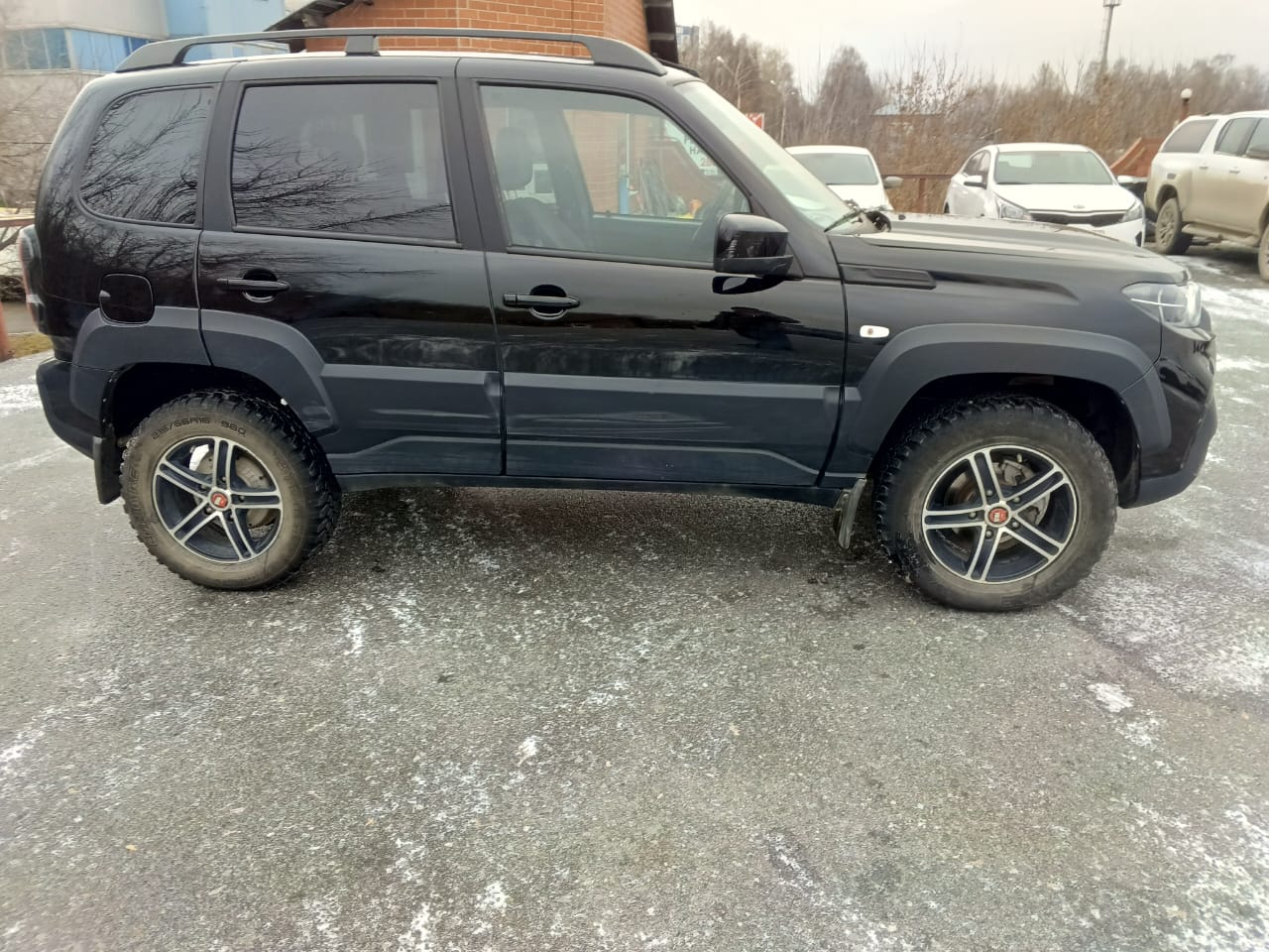 Lada Niva - фото 4