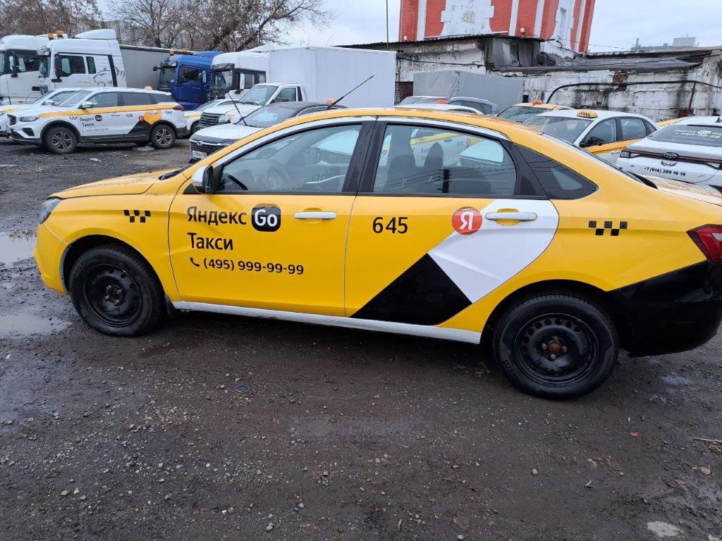 Lada Vesta - фото 3