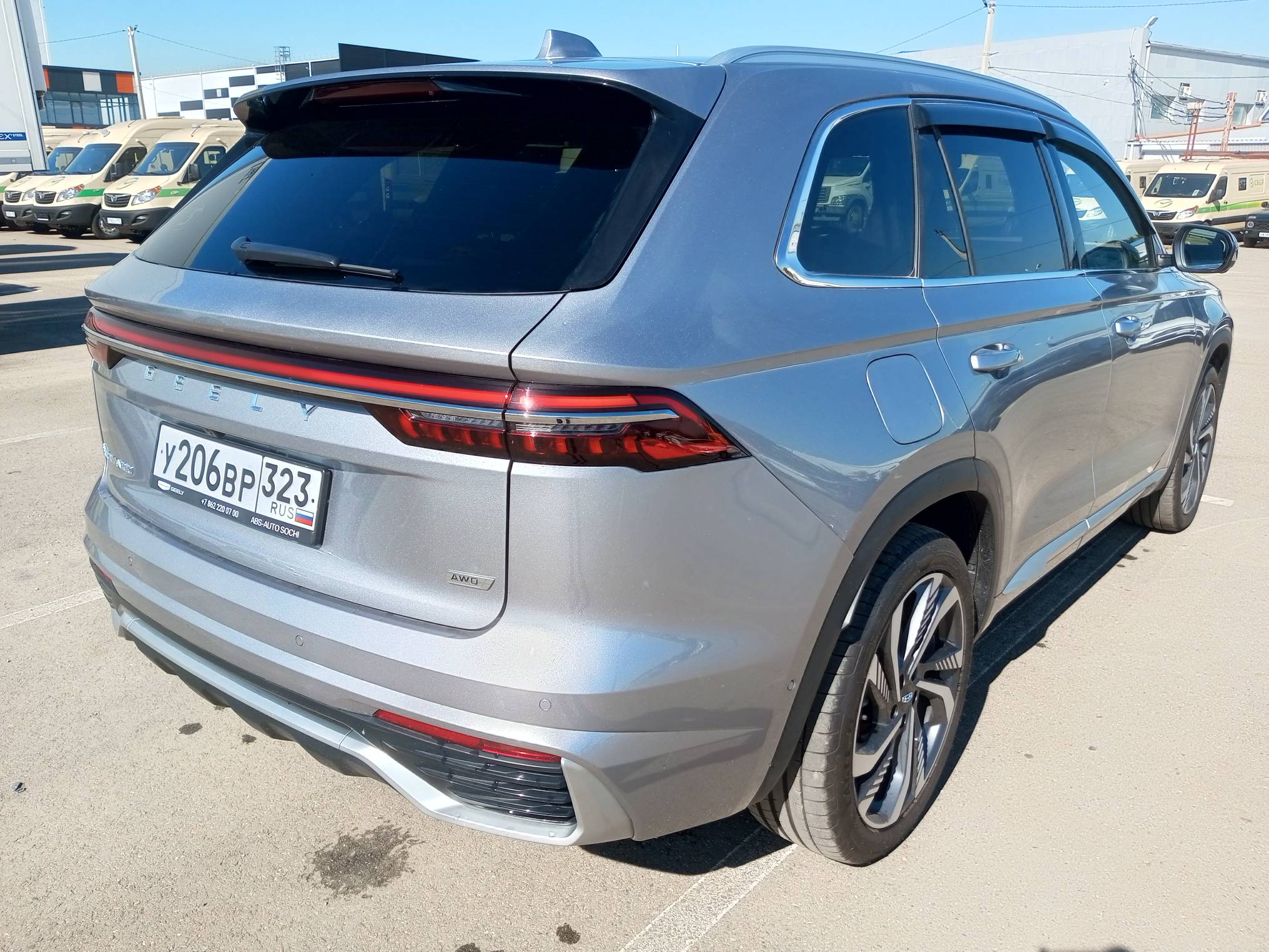 Geely Monjaro - фото 3