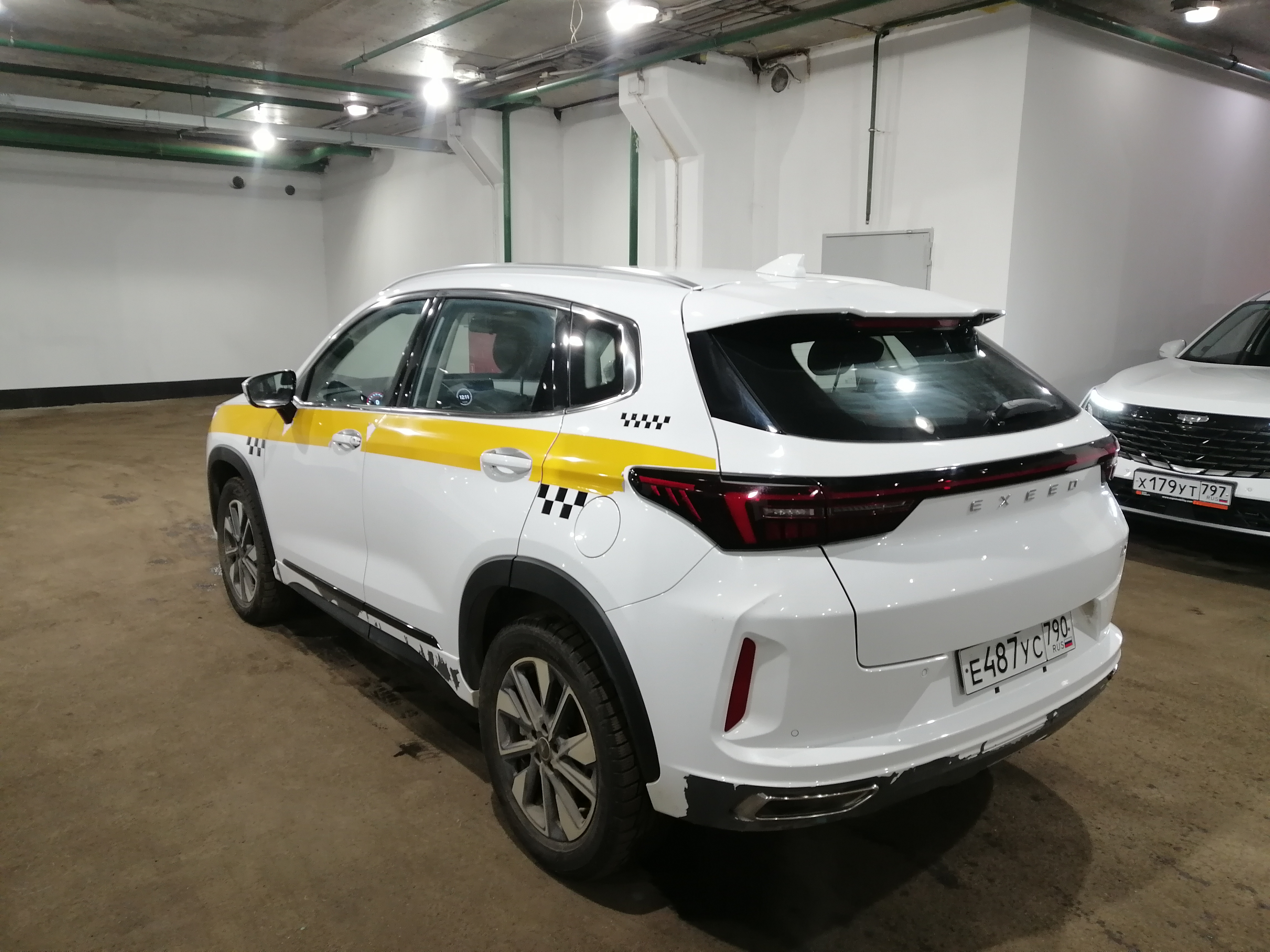 EXEED LX - фото 5