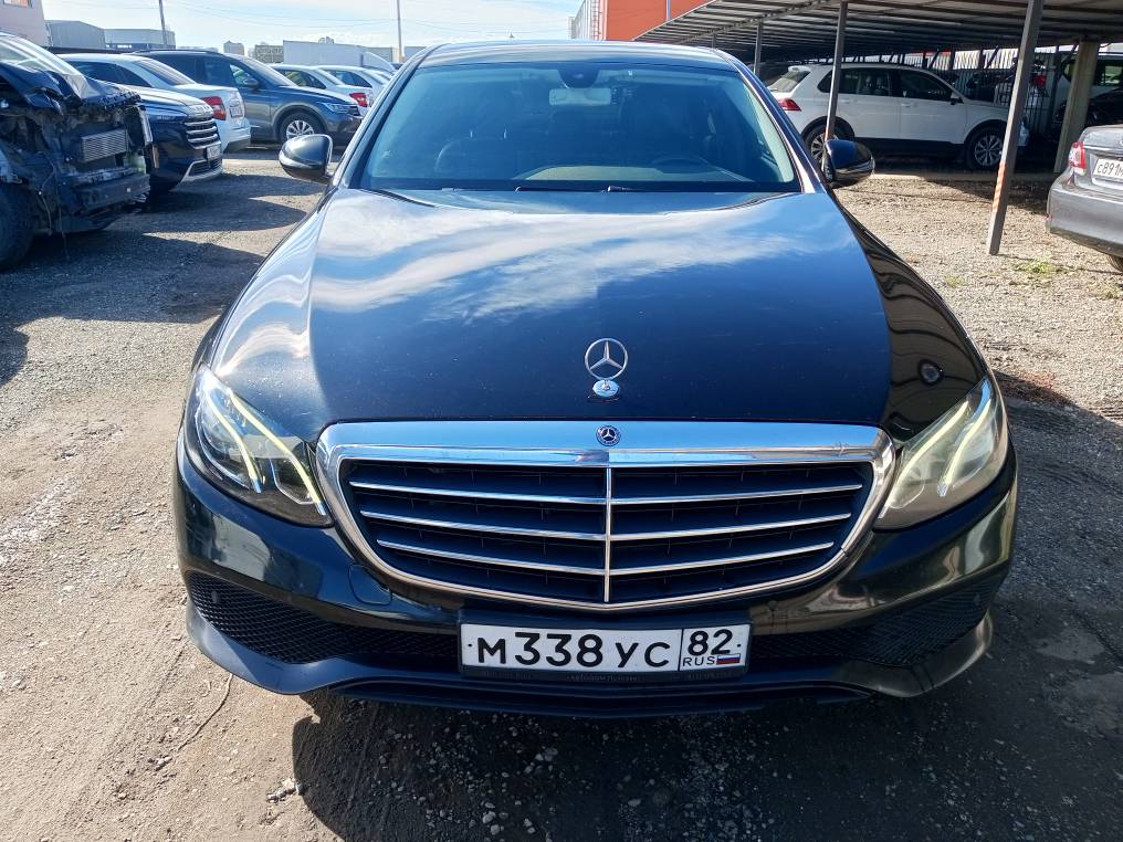 Mercedes-Benz E - фото 1