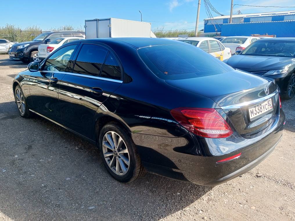 Mercedes-Benz E - фото 5