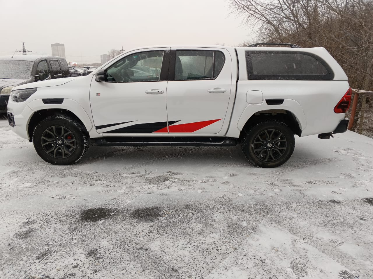 Toyota Hilux - фото 4