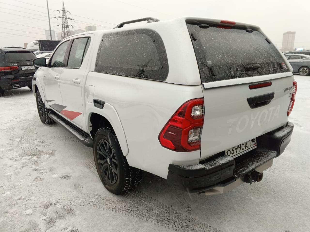 Toyota Hilux - фото 5