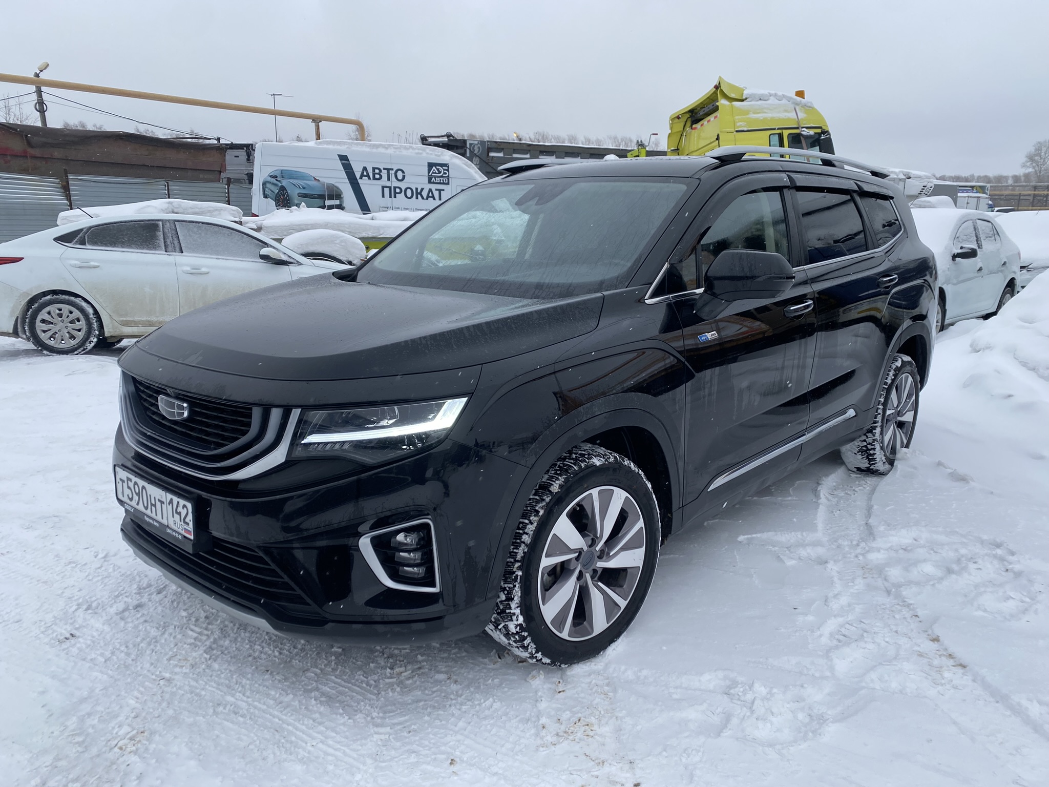 Geely Okavango - фото 3