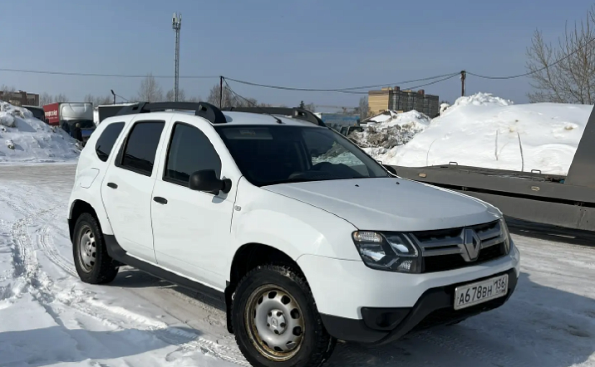 RENAULT Duster