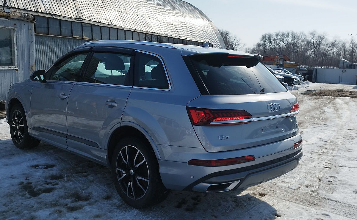 AUDI Q7